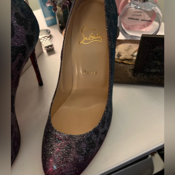 Brand new with tags Christian Louboutin - Picture 2 of 7